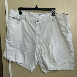 TOMMY HILFIGER WOMAN shorts size 18